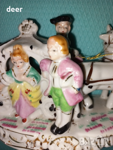 Порцеланов файтон, снимка 2 - Статуетки - 44746094