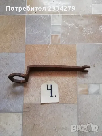 Стари занаятчийски инструменти: метално ренде, чукчета, гребен за тъкане и други. , снимка 10 - Антикварни и старинни предмети - 47388359