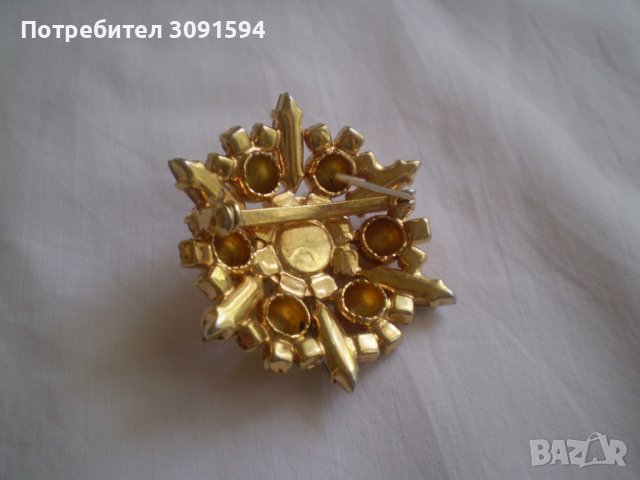 Винтидж брошка с чешки кристал цвят карамел, снимка 3 - Антикварни и старинни предмети - 36940943