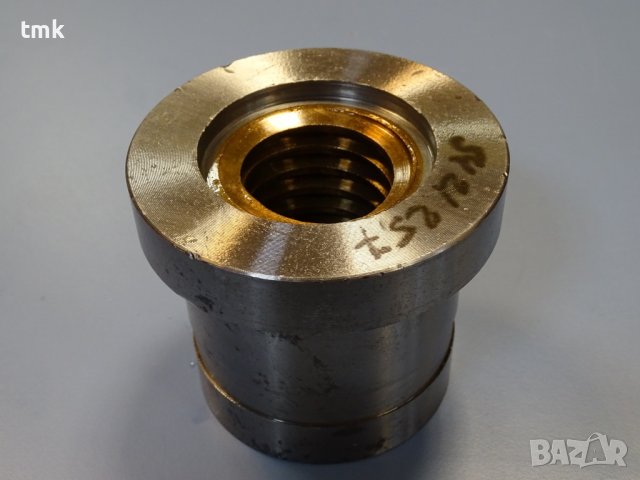 Гайка за винт ф43/ф104/ф85 mm, снимка 4 - Резервни части за машини - 42888530