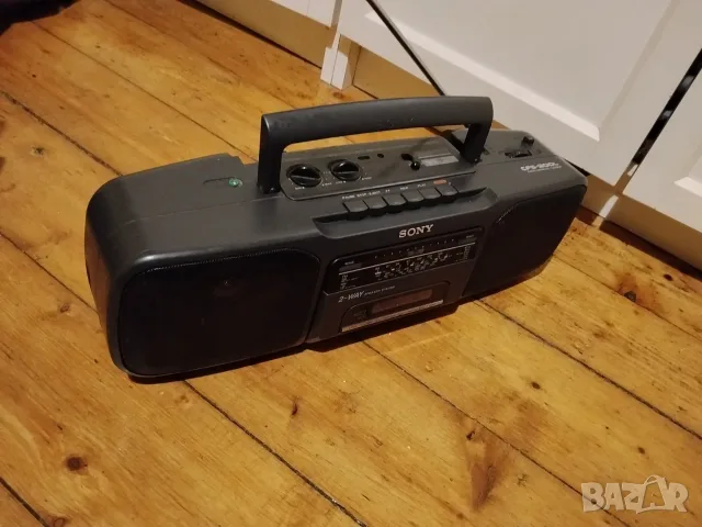 Радиокасетофон SONY CFS-200L, снимка 3 - Радиокасетофони, транзистори - 56451035