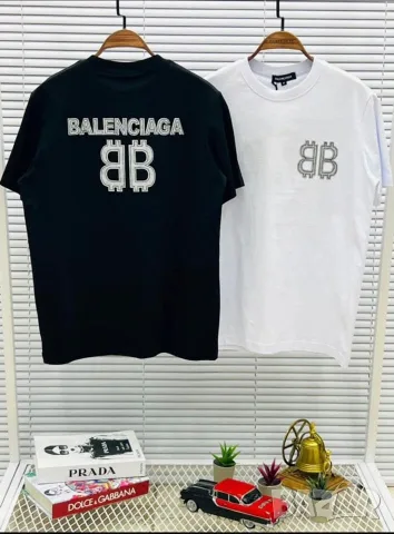 Различни модели Balenciaga най-търсените мъжки тениски, снимка 3 - Тениски - 56140401