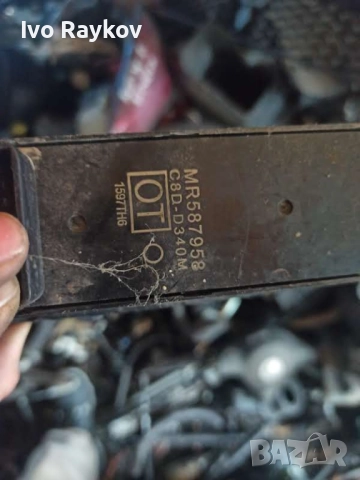 Бутони ел стъкла за Mitsubishi Colt , MR587958 , снимка 5 - Части - 52795432