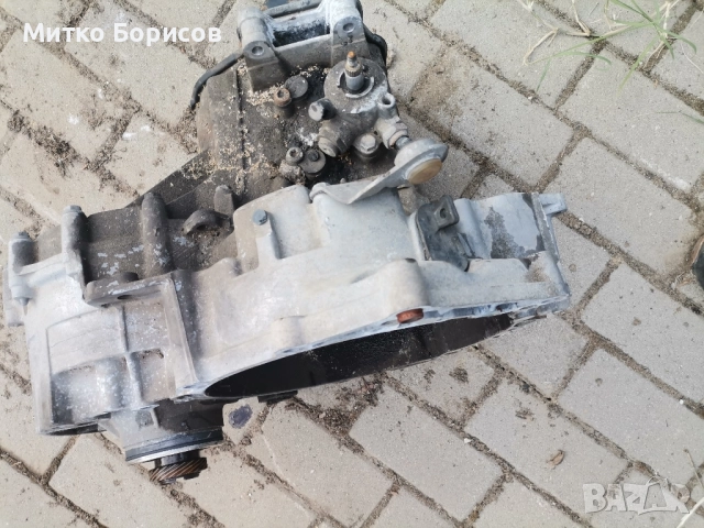 Скоростна кутия от Т4 2,5 TDI, снимка 4 - Части - 51894438