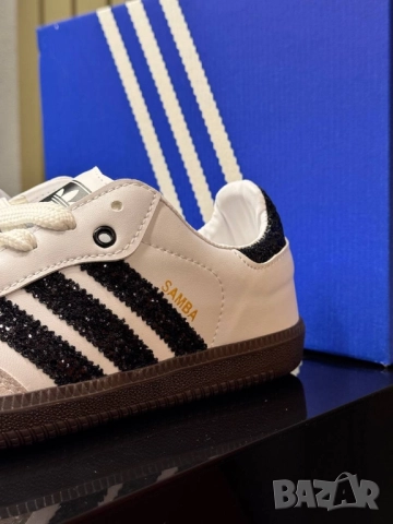 дамски маратонки Adidas , снимка 2 - Маратонки - 51641863