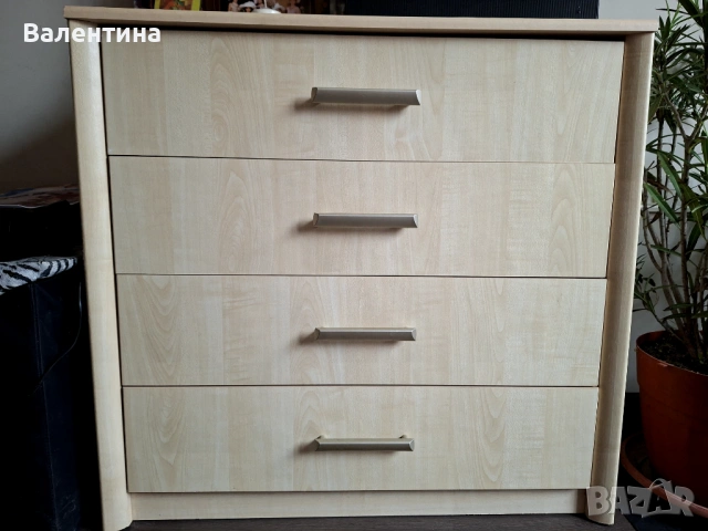 Гардероб,скрин,легло-приста, снимка 4 - Гардероби - 54079812