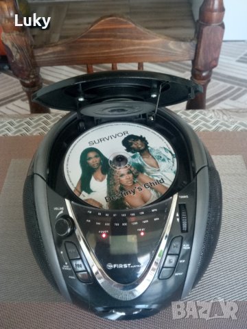 Продавам малка,компактна,настолна,уредба-Радио+CD.Работеща.Австрия., снимка 4 - Аудиосистеми - 42873354