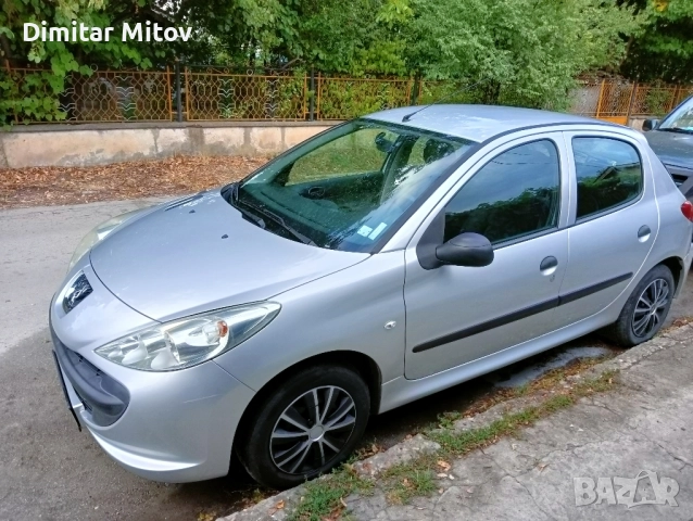 Автомобил Peugeot 206+ 
