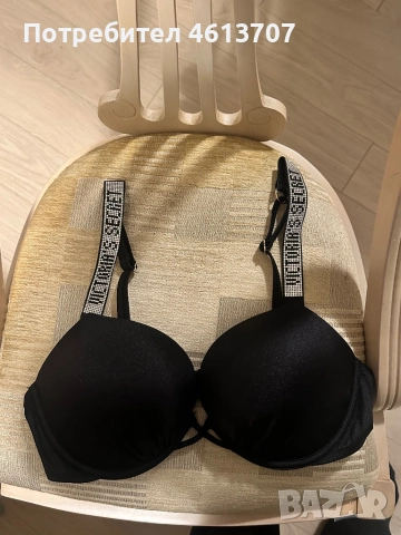 Victoria’s Secret черен сутиен с камъни