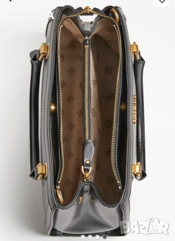 Дамска чанта Guess , снимка 4 - Чанти - 46820653