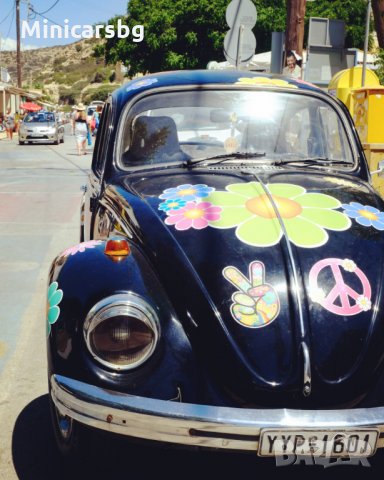 Метални колички: Volkswagen Beetle 1967 Flower Power (Фолксваген Бръмбар (костенурка), снимка 6 - Колекции - 32078195