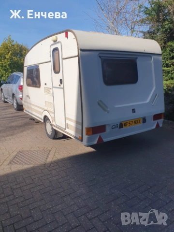 Каравана SWIFT, къса за двама човека, снимка 11 - Каравани и кемпери - 53934142