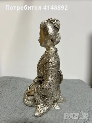 Антична японска гейша бронзова статуетка, снимка 7 - Статуетки - 48493722