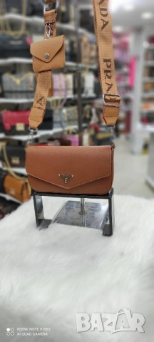 чанти и портмоне prada , снимка 6 - Чанти - 51459454