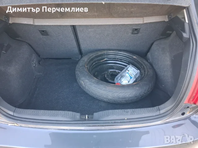 Тойота Аурис газ бензин, снимка 5 - Автомобили и джипове - 55985108