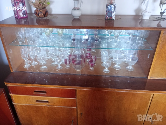 Продавам  салонен  бюфет., снимка 2 - Бюфети - 54305218