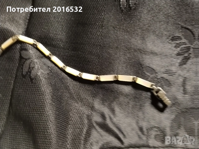 Сребърна гривна с бял седеф