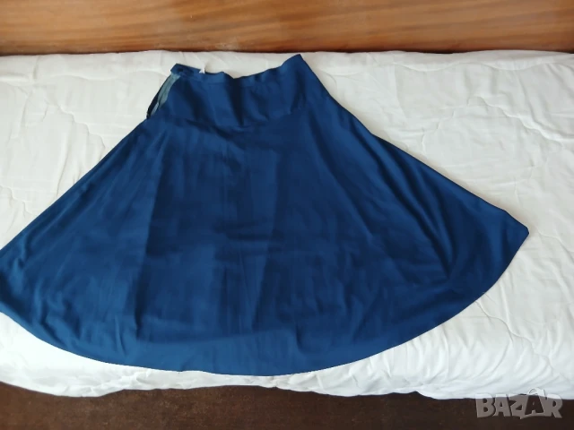 Дамска пола от тревира