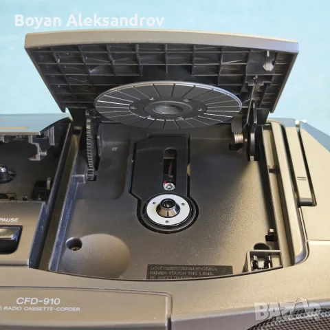 CD Радиокасетофон Sony CFD-910, снимка 7 - Радиокасетофони, транзистори - 56171837