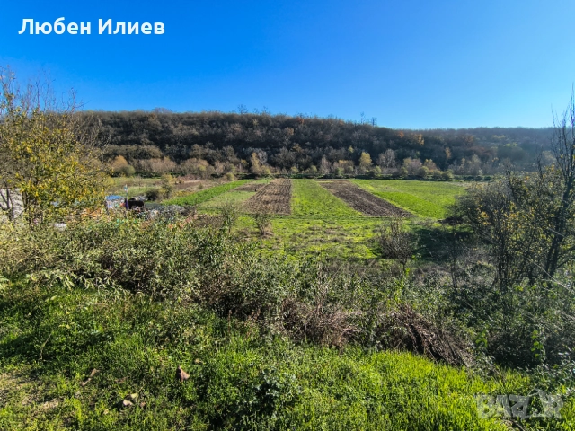 Панорамен парцел 1115 м2 в гр. Русе, кв. Долапите с разрешение за строеж., снимка 2 - Парцели - 52527886