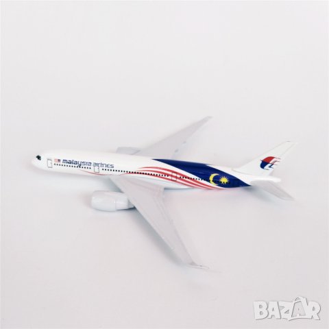 Еърбъс 350 самолет модел макет Malaysia Airlines метален A350, снимка 6 - Колекции - 42897568