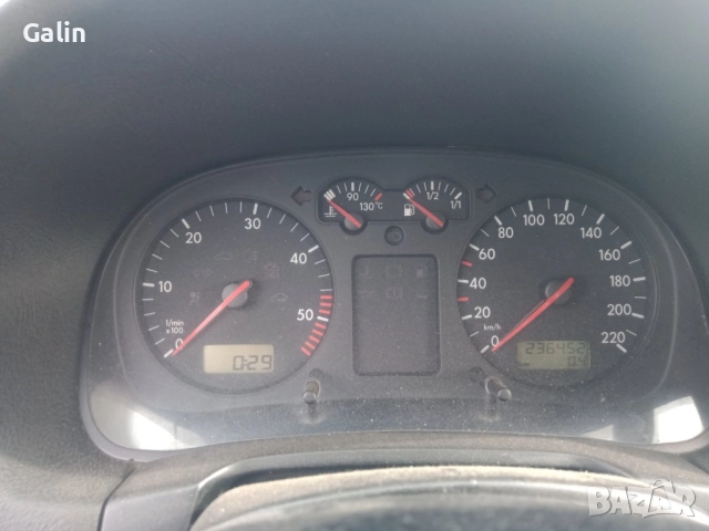 Vw bora 1.9 TDI 90к.с на части , снимка 8 - Автомобили и джипове - 52297080