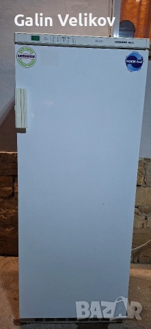 Продавам вертикален фризер Liebherr