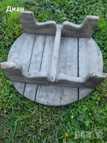 паралия,синия дървена масичка маса, снимка 2 - Антикварни и старинни предмети - 54321966