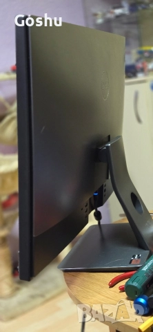 Dell Inspiron 27 7775 All in one, снимка 6 - Работни компютри - 52928422