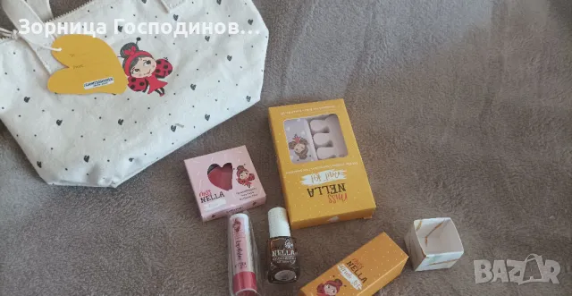 Продавам комплект за грим за малки кокетки, снимка 4 - Рисуване и оцветяване - 49542978