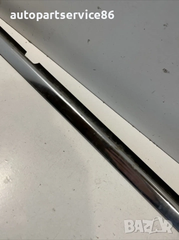 Хромирана лайсна за стъкло предна лява врата за Mercedes W212 (2012) A2127350210, снимка 2 - Части - 54133170