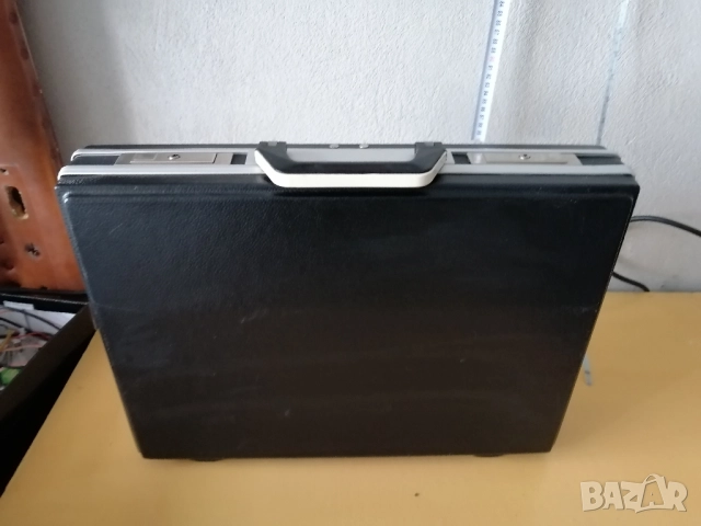 Ретро, дипломатическо куфарче от поликарбонат , снимка 2 - Куфари - 51432671