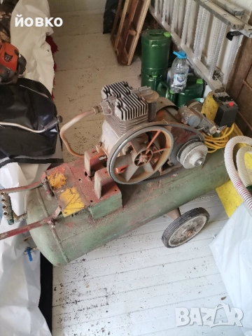 компресор монофазен