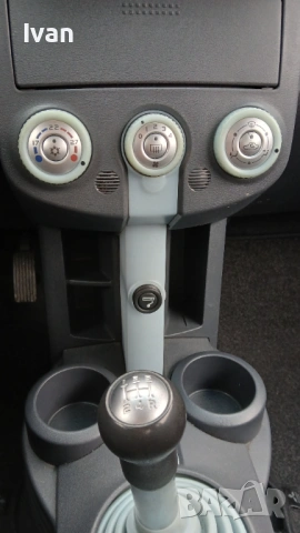 Mitsubishi Colt 1.3 16V, снимка 12 - Автомобили и джипове - 53216047