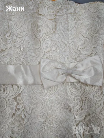 Елегантна дантелена рокля , снимка 4 - Рокли - 50043040