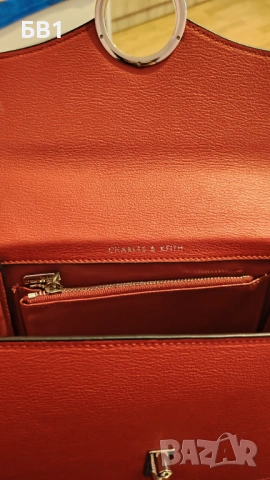 Дамска малка чанта , снимка 4 - Чанти - 53962517