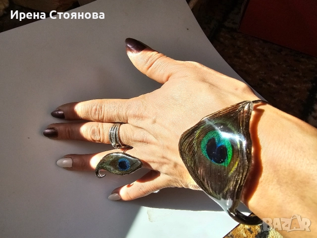 Ръчно изработени, регулируеми гривна и пръстен с паунови пера,, снимка 5 - Гривни - 52387499