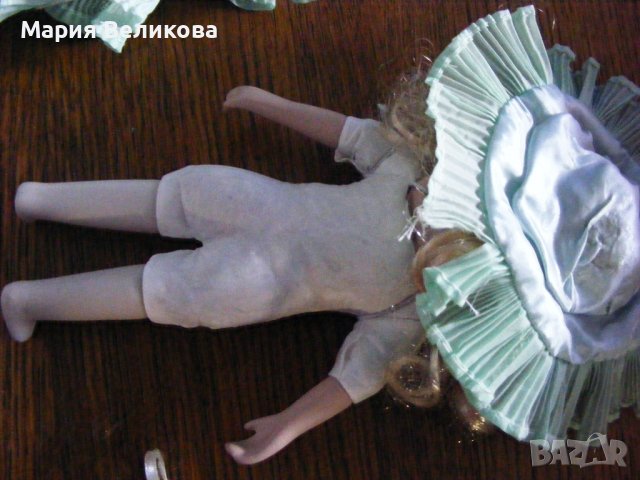 Малка порцеланова кукличка, снимка 4 - Колекции - 39265996