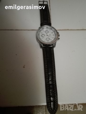 Ръчни часовници.