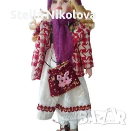  Сувенирна кукла 40см. със стойка, снимка 2 - Кукли - 48125202