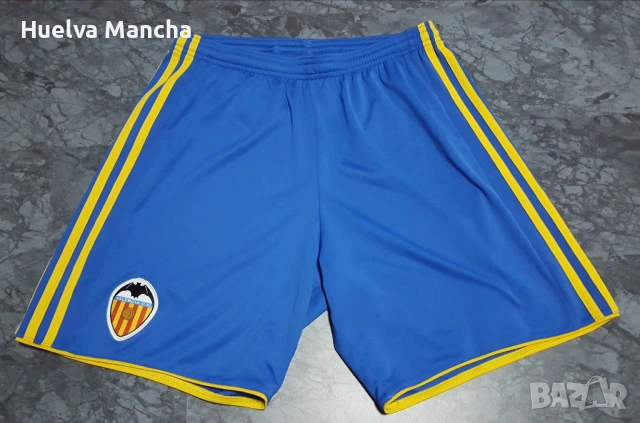 Оригинални шорти Adidas на Валенсия