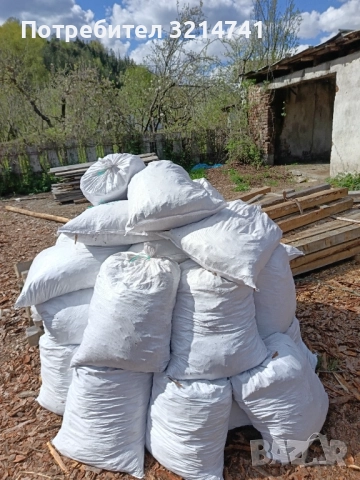 Продавам боров мулч екологично чист продукт от бял и черен бор чували по 100 литра , снимка 6 - Градински цветя и растения - 51593032