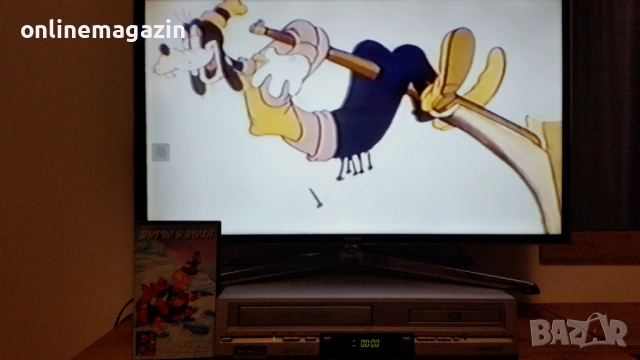 Видеокасета " ПИТЪР И ВЪЛКА - ПЛЮС МИКИ И НЕГОВАТА БАНДА " VHS , снимка 18 - Други жанрове - 54101430