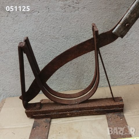 стара кована възрожденска гилотина , секач, снимка 6 - Антикварни и старинни предмети - 30304592