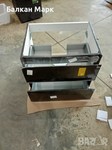 ЗАГЛАВИЕ: Шкаф за баня 60х45 см – СЪС ЗАБЕЛЕЖКИ! Плавно затваряне