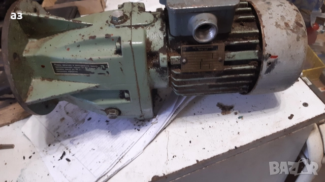 мотор редуктор 31об/мин, снимка 3 - Електродвигатели - 52989128