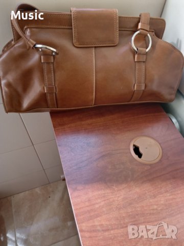 Dennis Parrot оригинална дамска чанта, снимка 2 - Чанти - 38382094