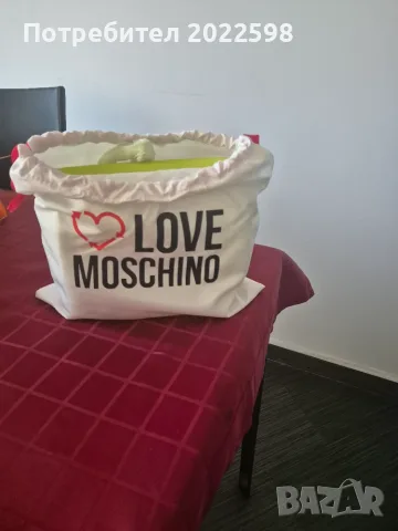 Оригинална дамска чанта Love Moschino 