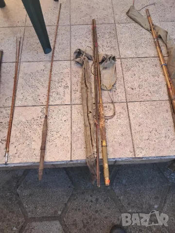 много стари мухарки и др. ,лепен бамбук ,дървени други риболовни пръти, снимка 4 - Колекции - 48023546