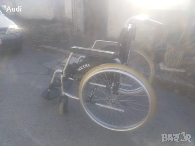 Сгъваема инвалидна рингова количка MEYRA  Ширина на седалката 50см, снимка 12 - Инвалидни колички - 45270477